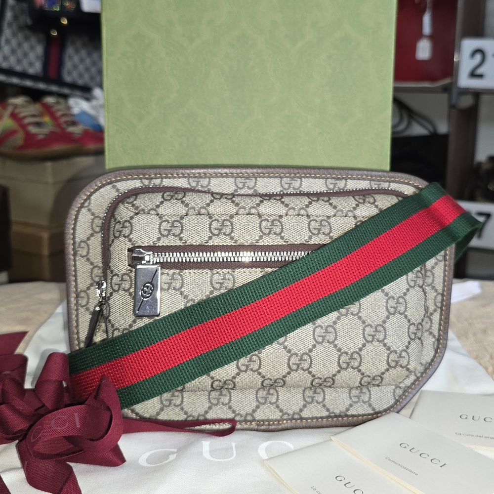 ✨️New✨️Gucci GG Supreme Web Stripe Crossbody Belt Bag - Beige/Brown